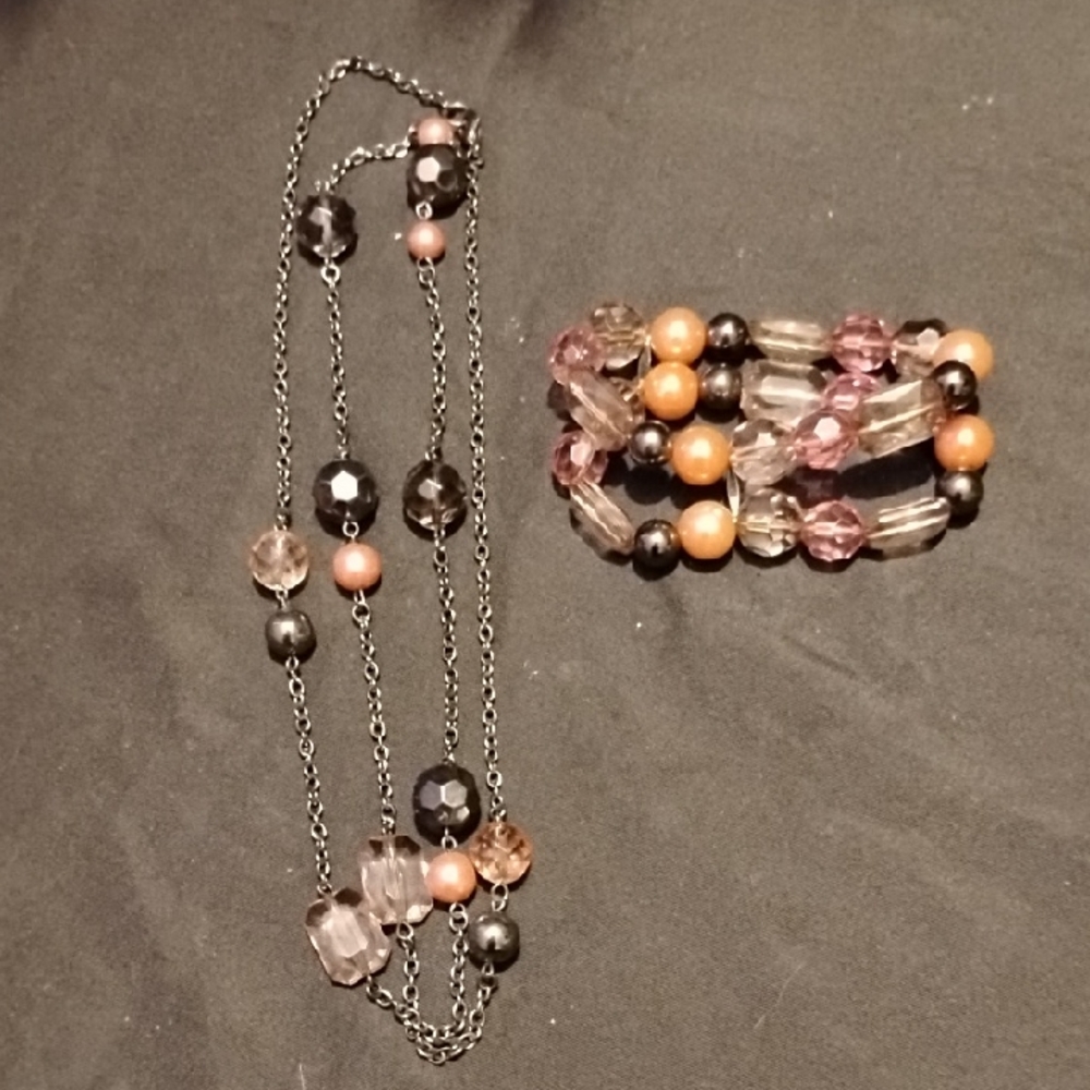 NY Collection Black and Pink Beaded Necklace